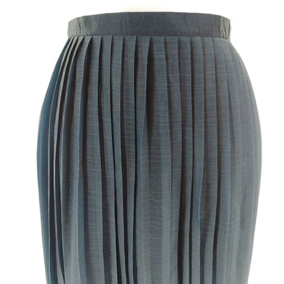 Ombre pleated maxi skirt in delicious blue peach medium - Picture 3 of 6